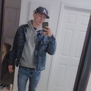 Meet your Posher, Arjay